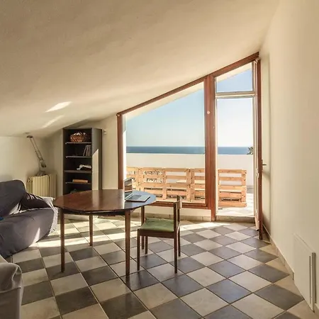 Seaside Holiday home Su Forti